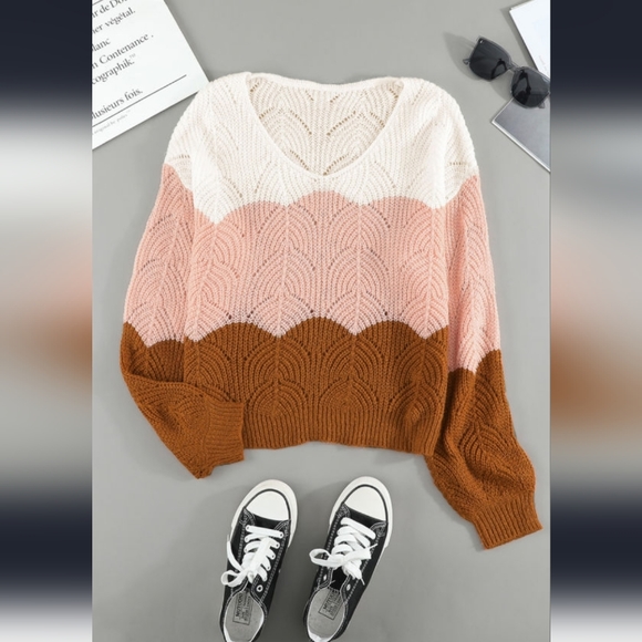 New Puff Sleeve Color Block Sweatshirt - Picture 7 of 11